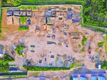 黄岛土山屯汉墓发掘重大战果 出土千件文物