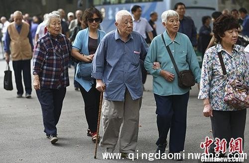 退休人员资料图。<a target='_blank'  data-cke-saved-href='http://www.chinanews.com/' href='http://www.chinanews.com/'>中新社</a>记者泱波摄